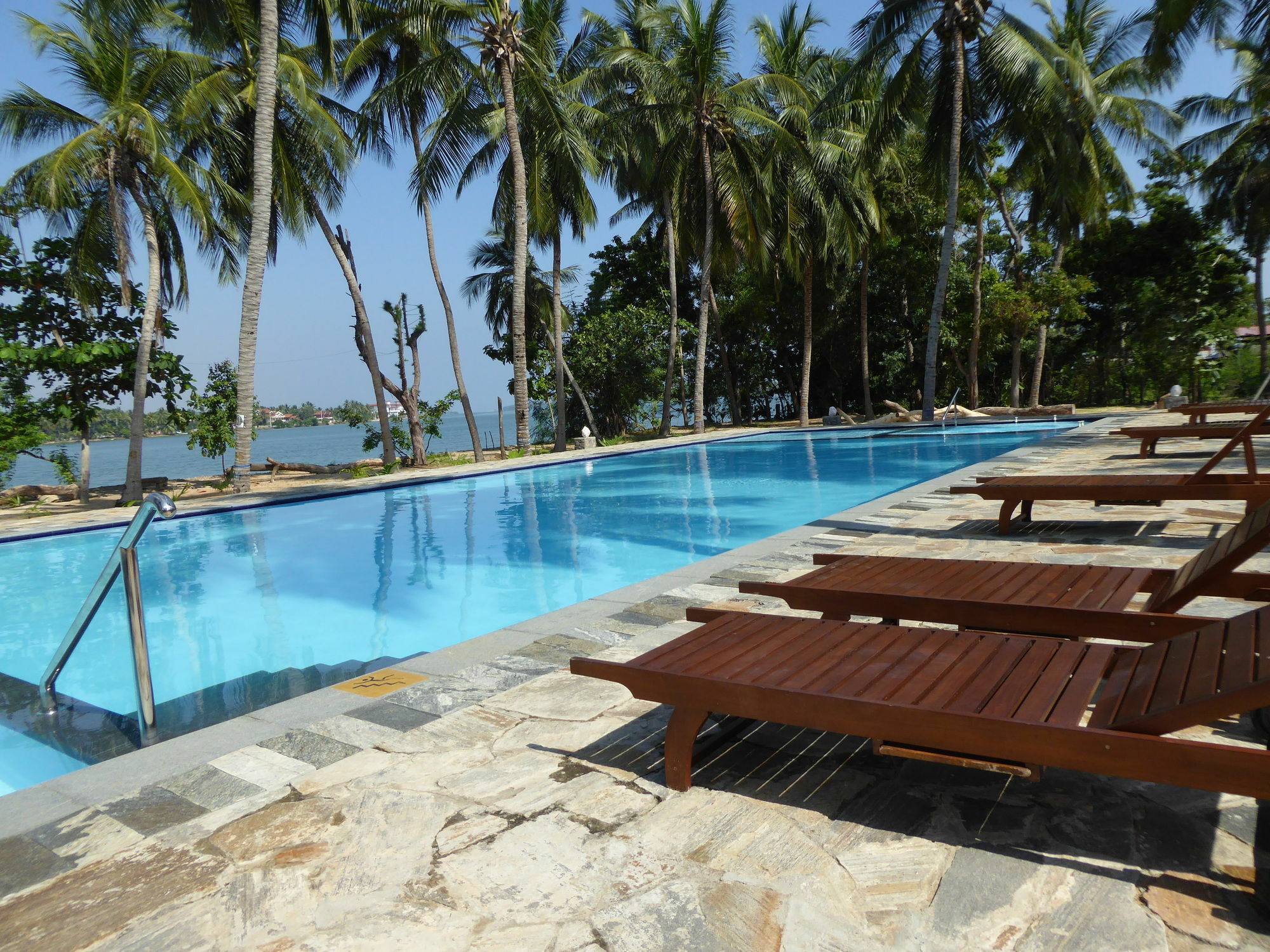 Riviera Resort Баттикалоа Экстерьер фото